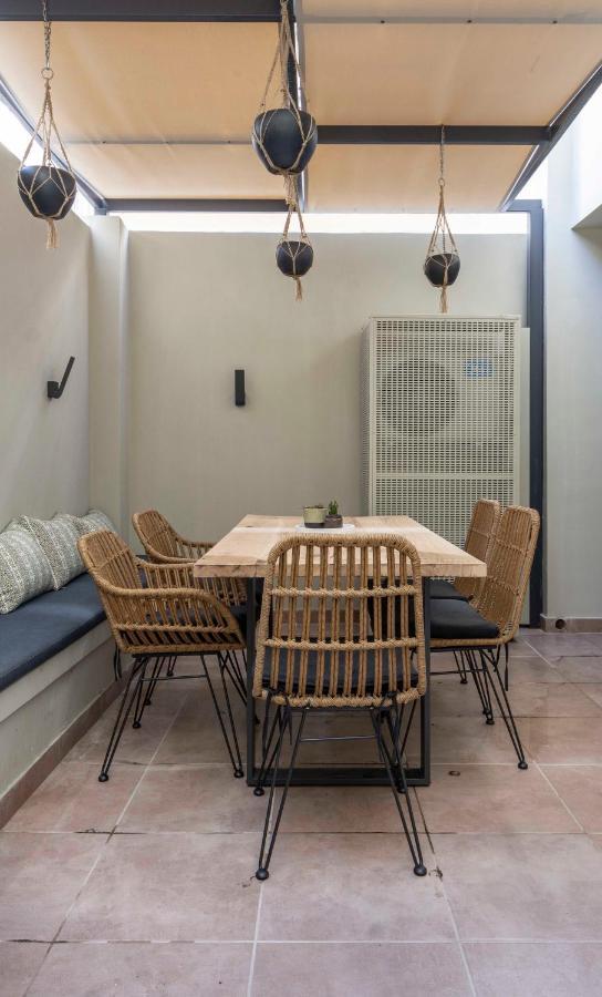 “Champions” Apartment In N. Kosmos Neighbourhood أثينا المظهر الخارجي الصورة