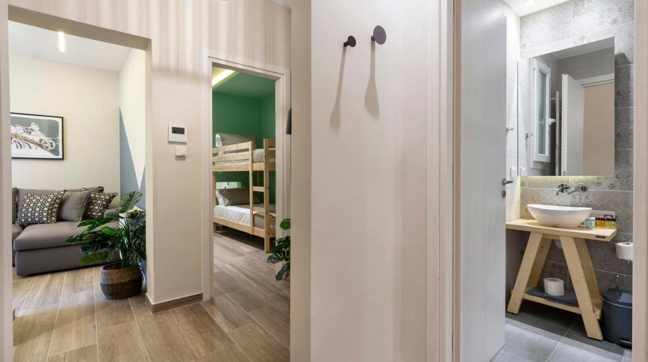 “Champions” Apartment In N. Kosmos Neighbourhood أثينا المظهر الخارجي الصورة